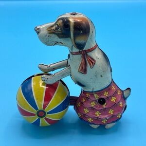 Vintage US Zone Germany DRGM Tin Wind Up Dog With Ball Not Tested